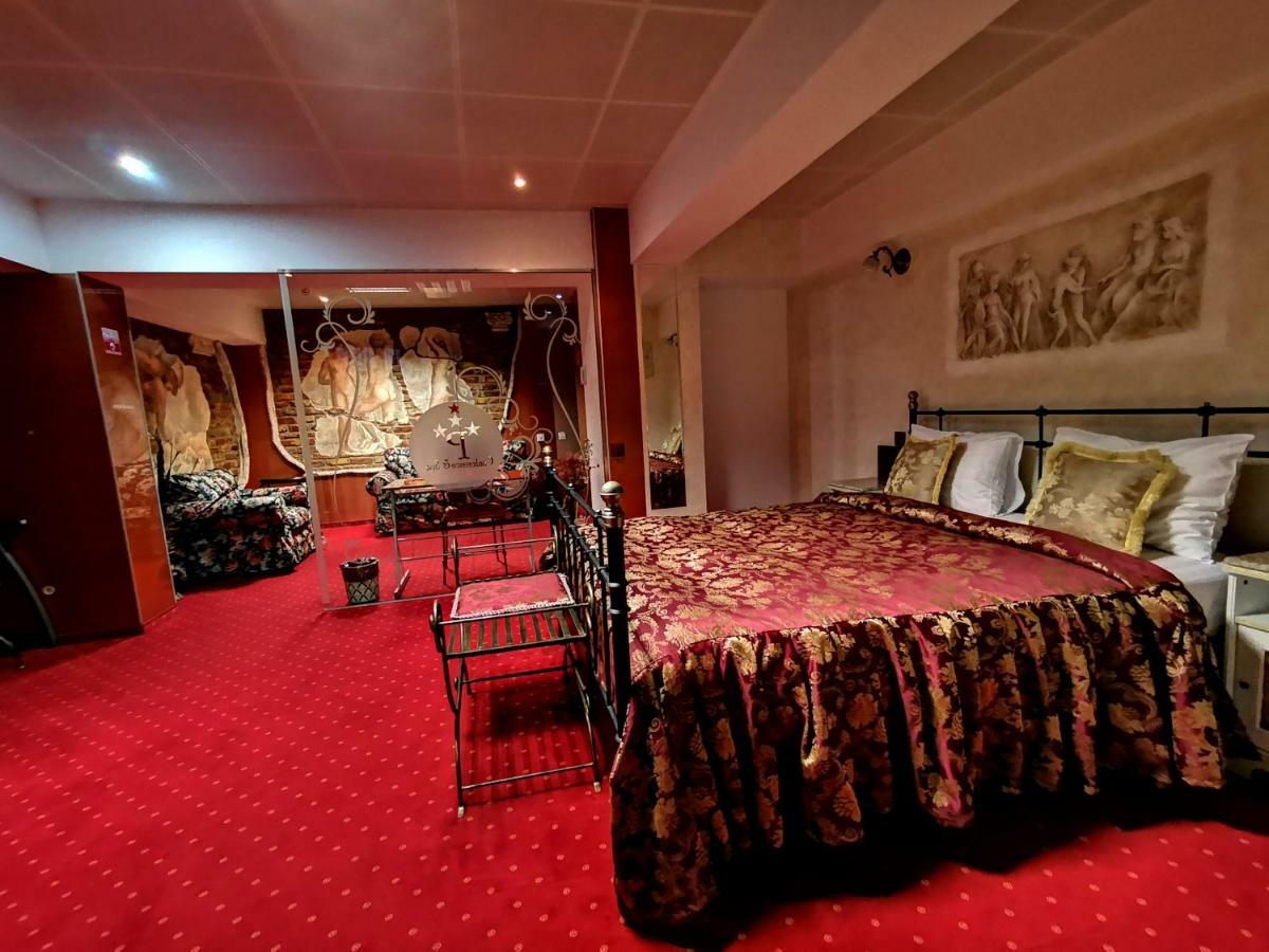 Grand Pier Boutique Luxury King And Queen Deluxe Rooms, With Free Welcome Breakfast For All Stays Up To 4 Nights Бухарест Экстерьер фото